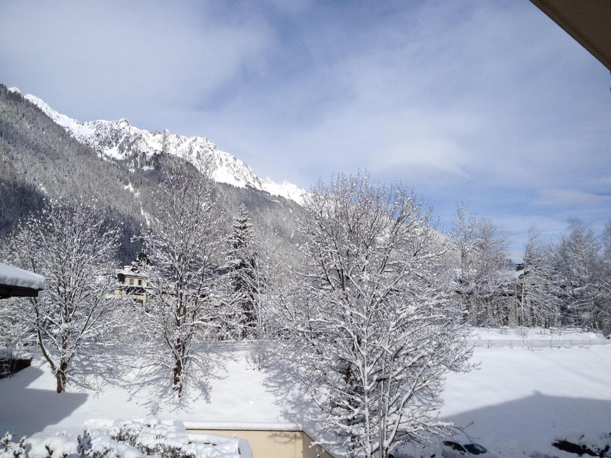 Les Sommets Studio Chamonix Buitenkant foto